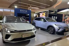 今年车险保单延期了！车主惊喜发现下个年度可以少买一个月车险，但网约车、出险车享受有点难图片