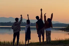 掌握“梗言梗语”的人可能更好玩一点图片