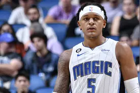 新秀榜：盘点22届新秀生涯首秀时间图片