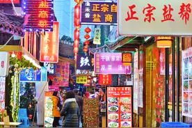 在“最有生活”的成都，抖音开了自己的“大众点评”图片