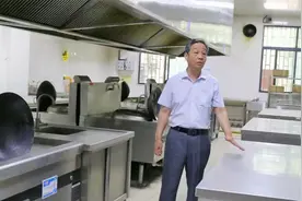 河职故事︱烹饪大师李保定：“人生没有捷径，不断深耕才是最好的出路”图片