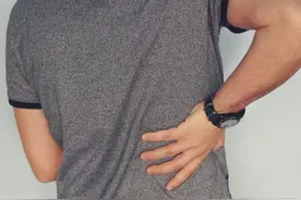 一个坏习惯，老司机竟得了尿毒症！快看看你有没有中招……图片