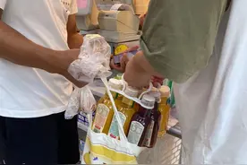 东方树叶“新包装”再次火上热搜 背后隐藏的是无糖茶饮市场的爆发图片