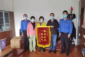 三室一厅改成“七室”？松江城管：严查群租图片