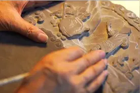 挥毫泼墨书写艺术风骨《探索·发现》讲述河南笔砚匠人匠心故事图片