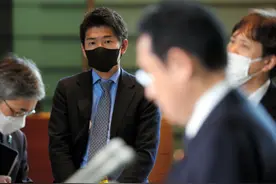 岸田文雄长子跃升首相秘书官，日本政界存在“世袭”指定席？图片