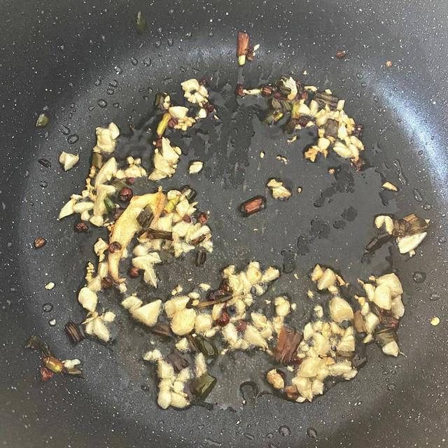 喜辣的学起来,超级下饭!巴沙鱼还可以这样吃