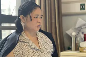 女士为救两岁儿童失去左臂：他还那么小 如果失去生命多可惜图片