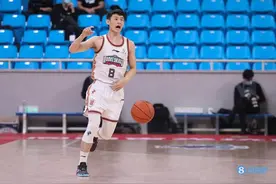 三加时出战50分28秒！王岚嵚：有了一个新称呼“生产队的驴”图片