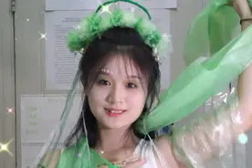 女生宿舍翻拍《欢天喜地七仙女》，用塑料袋做衣服，为圆小时候的仙女梦图片