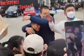 董宇辉回应山东行直播遭女子泼水：我没事，此行短暂美好视频封面