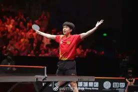 4比2逆转张本智和王楚钦WTT世界杯决赛登顶 孙颖莎获女单冠军图片
