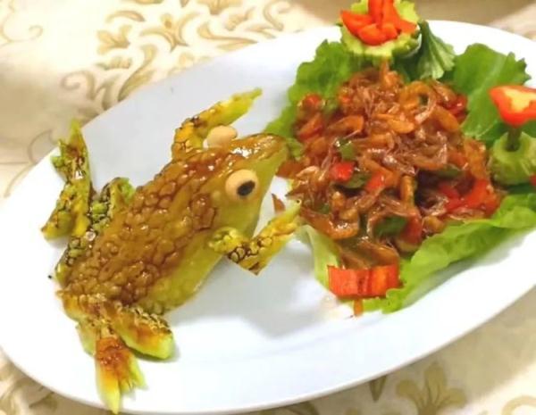 湖南一父亲给女儿做饭偶然发现摆盘天赋，家人：吃饭像开盲盒
