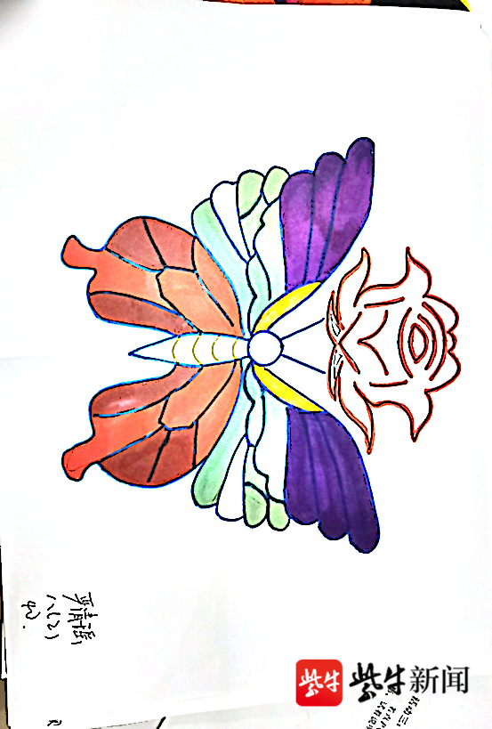 这些初中生设计的"轴对称图形"美出新高度