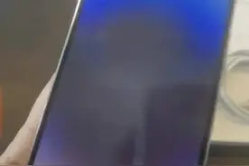 周到帮办 | iPhone14 Pro Max到手1小时屏幕就失灵，官方授权检测点与返厂检测说法莫衷一是图片