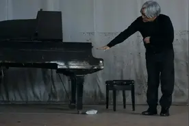 万人期待的演奏会，或许是他的最后一场图片