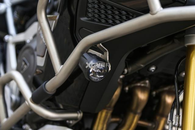 看了电控配置全拉满的凯旋Tiger 1200 水鸟野驴都不香了