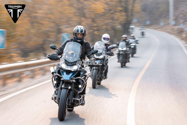 看了电控配置全拉满的凯旋Tiger 1200 水鸟野驴都不香了