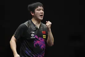 樊振东代表上海队出战全国乒乓锦标赛，许昕参加男团男双图片