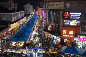 热奶宝是个啥？李嘉琪杭州夜市卖甜品，天天排长队图片