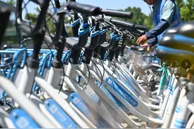 骑共享单车乱停乱放、“驾照”要被扣分，12分扣完拉黑图片