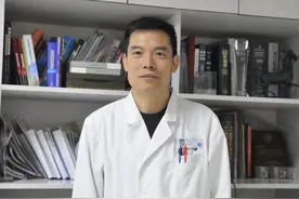 历经多线治疗的肺癌伴多发转移患者，赛沃替尼逆转MET扩增所致耐药，实现PR图片