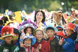 追寻创意之旅，主流媒体进校园活动走进南京致远外小图片