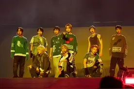 韩国男团NCT 127印尼演唱会上粉丝推挤致30人晕厥，当晚演出被叫停图片