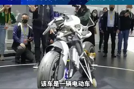招即来、挥即去，第一视角体验无人驾驶摩托车图片