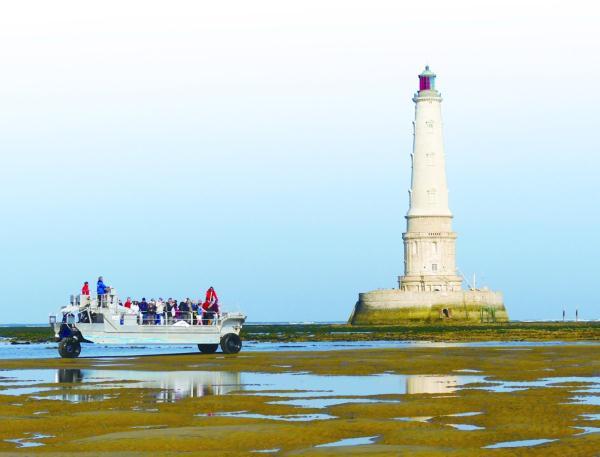 袖珍建造者完全破解版（400岁灯塔之王仍在值守）