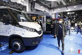 底盘最大可承载7吨：依维柯抢滩中国改装车市场图片