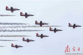 第十四届中国航展在珠海开幕 线上线下740多家企业参与图片