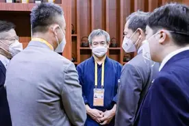 最姗姗来迟日本铁壶匠人又来进博，这次跑满全程：经历至暗，但承诺定说到做到图片