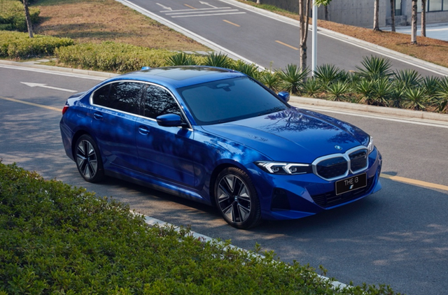 宝马i系列首次"大阅兵",有电动车,还有电动摩托