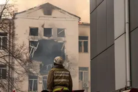 持续追踪｜顿涅茨克州战火不断，乌克兰对和谈态度稍有软化图片