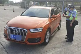 心疼闺蜜，女子反被罚！拘留+罚款……图片