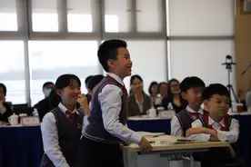 小学生的友谊能维持多久？上海这所学校全新课堂带来全新答案图片