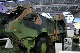 中国航展｜一车最多装96枚导弹，还有“火力不足恐惧症”？图片