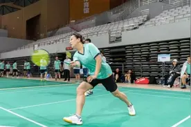 “五羽伦比 精彩亚运”燃情开赛 CONG字辈选手问鼎冠军图片