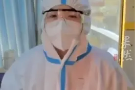 司机运冰鲜鱼走绿通被收费，收费站：活的可免，死的免不了图片