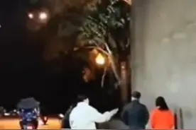 贾某（男，22岁）、程某（男，15岁），被拘留图片