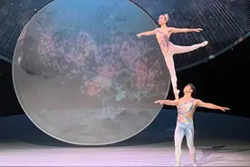 新华全媒＋丨“肩上芭蕾”是如何炼成的？图片