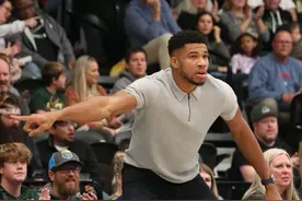 字母哥列出NBA美国队和国际队最佳五人组：我们会赢图片