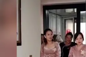 婚礼主持人结婚带头主持自己的婚礼视频封面