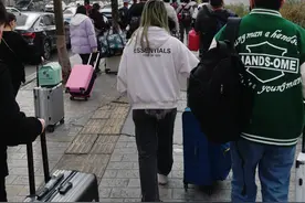重返富士康的人图片