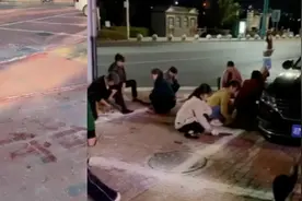 官方回应大妈为跳广场舞组团敲掉停车线：已进行劝阻，后续将重画停车位