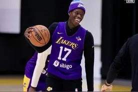 施罗德：我在球星身边打过球，我会努力适应，我只想赢球图片