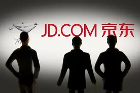 京东举刀拼多多：一场三维世界与二维世界的战争图片