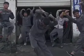 修车男孩跳街舞走红：这是一种对热爱的坚持图片