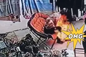 瞬间爆燃！火团直扑女子面部图片